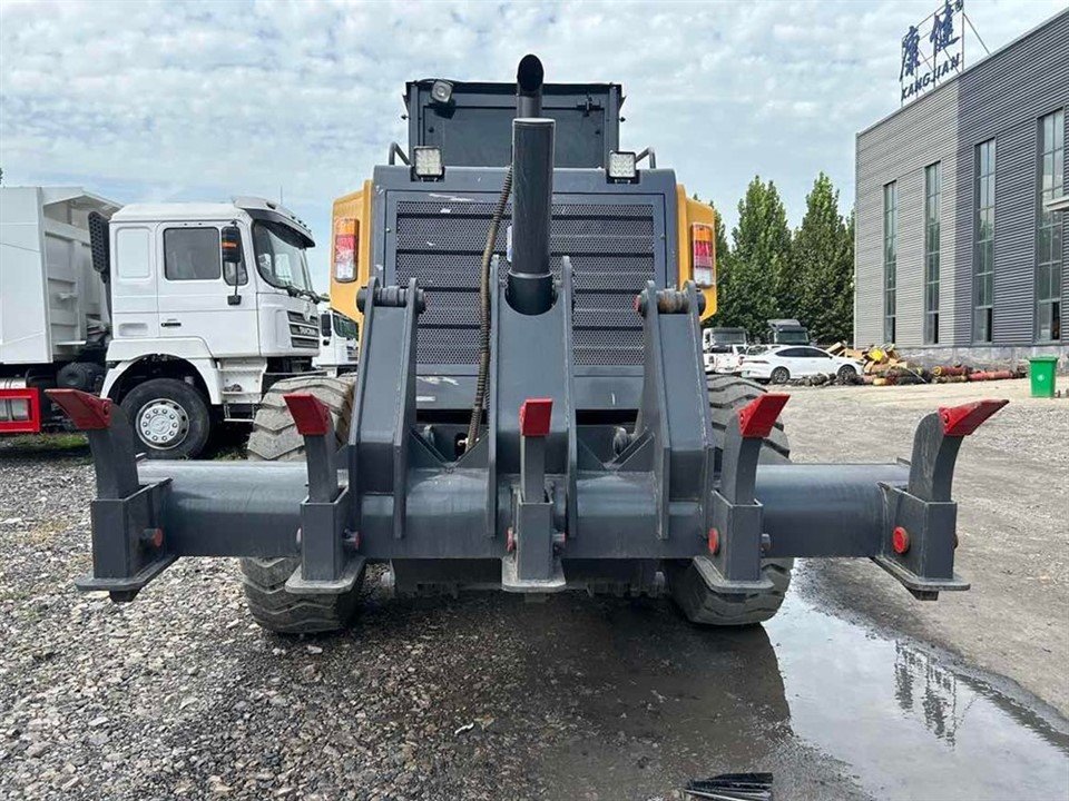 180 Motor Grader factory
